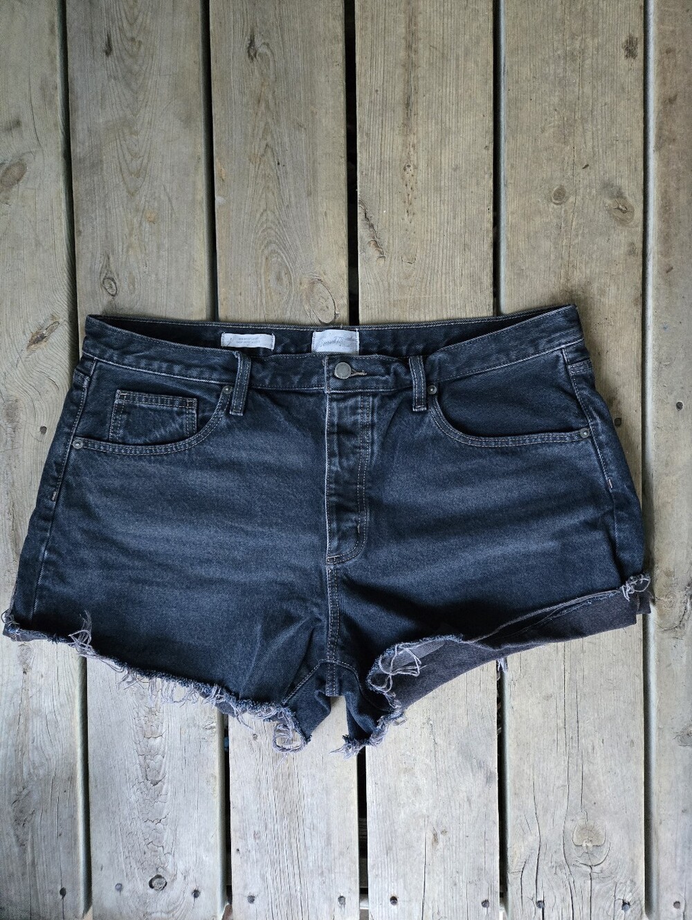 Universal Thread 90's baggy denim cut off jean shorts size 16 in great condition